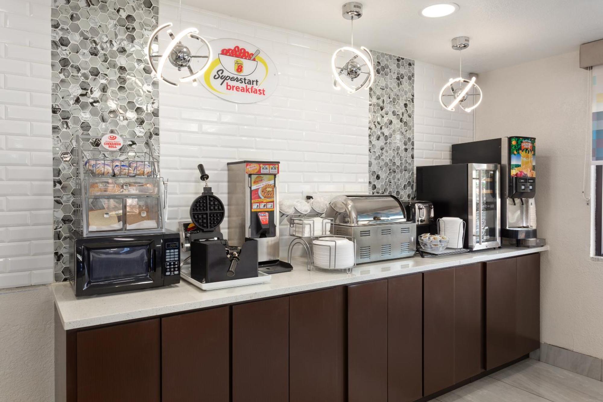 Super 8 By Wyndham Prattville Montgomery Ngoại thất bức ảnh