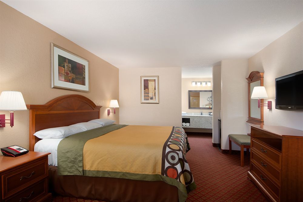 Super 8 By Wyndham Prattville Montgomery Ngoại thất bức ảnh